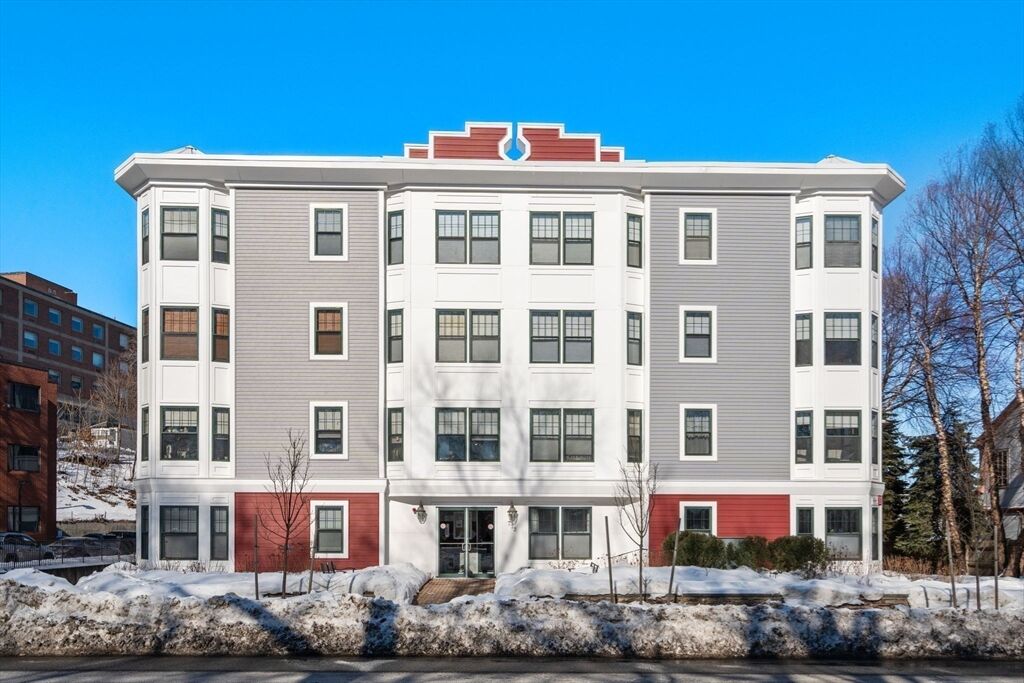 Property Photo:  773 Concord Ave 103  MA 02138 