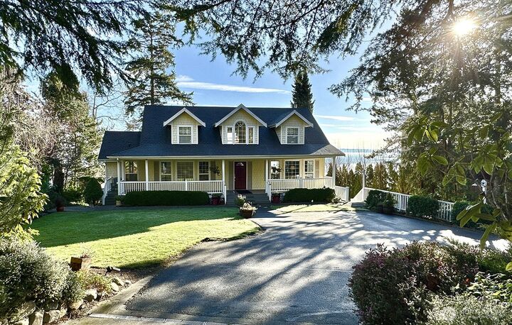Property Photo:  2820 SW Scenic Heights Street  WA 98277 