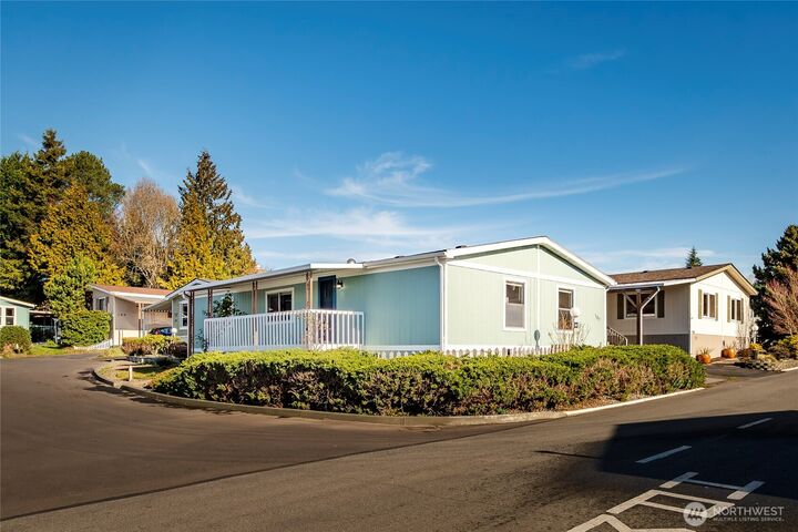 Property Photo:  5900  64th Street NE 187  WA 98270 