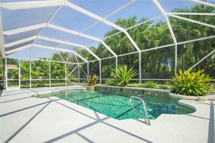 Property Photo:  1710 Cassville Avenue  FL 32966 