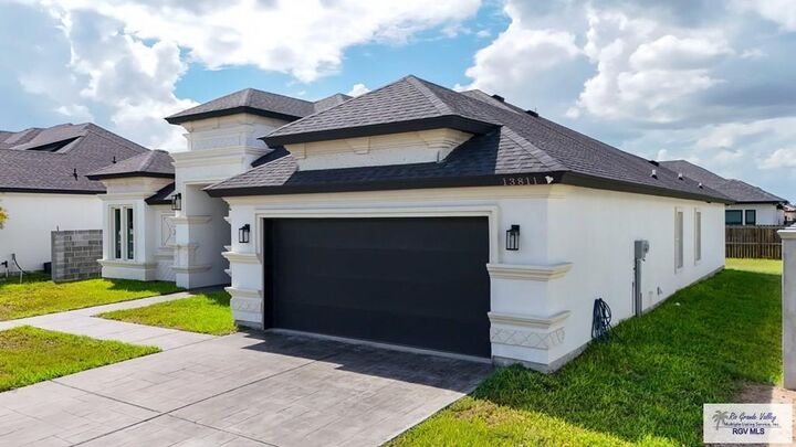 Property Photo:  13811 N 34th Ln  TX 78504 