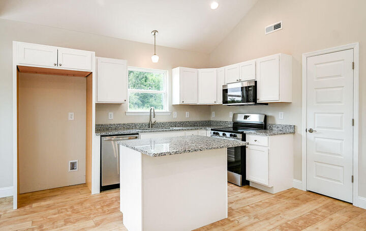 Property Photo:  125 Lindon Street  TN 37307 