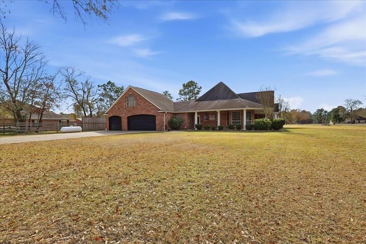 Property Photo: 9655 Grapevine TX 77630