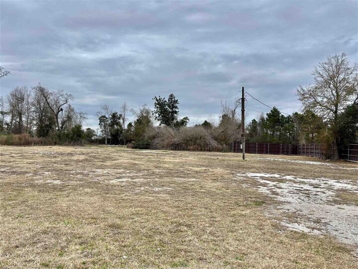 Property Photo: 1208 & 1218 Sam Houston Jones Parkway LA 70611