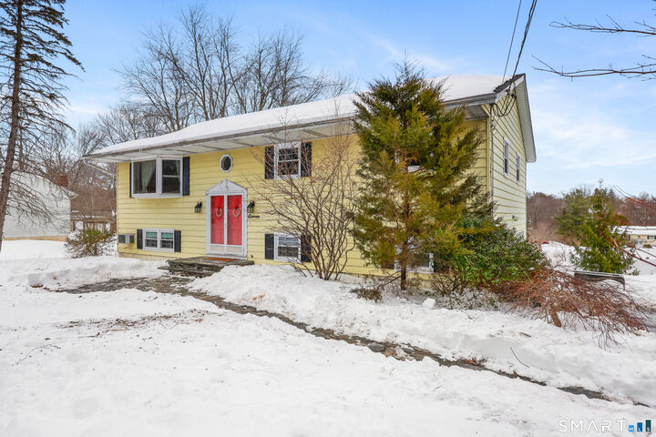 Property Photo:  11 Apple Blossom Lane  CT 06812 