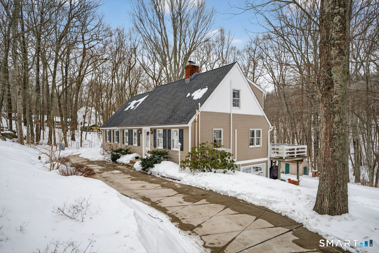 Property Photo:  29 Mitchel Terrace  CT 06442 