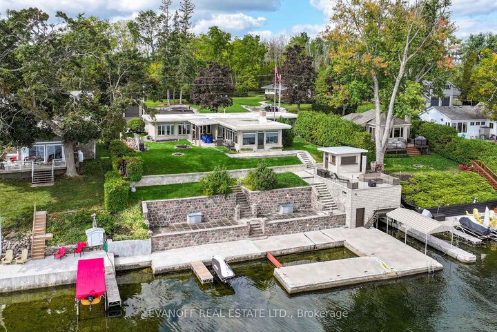 20 Lakeview Park Road — photo 1