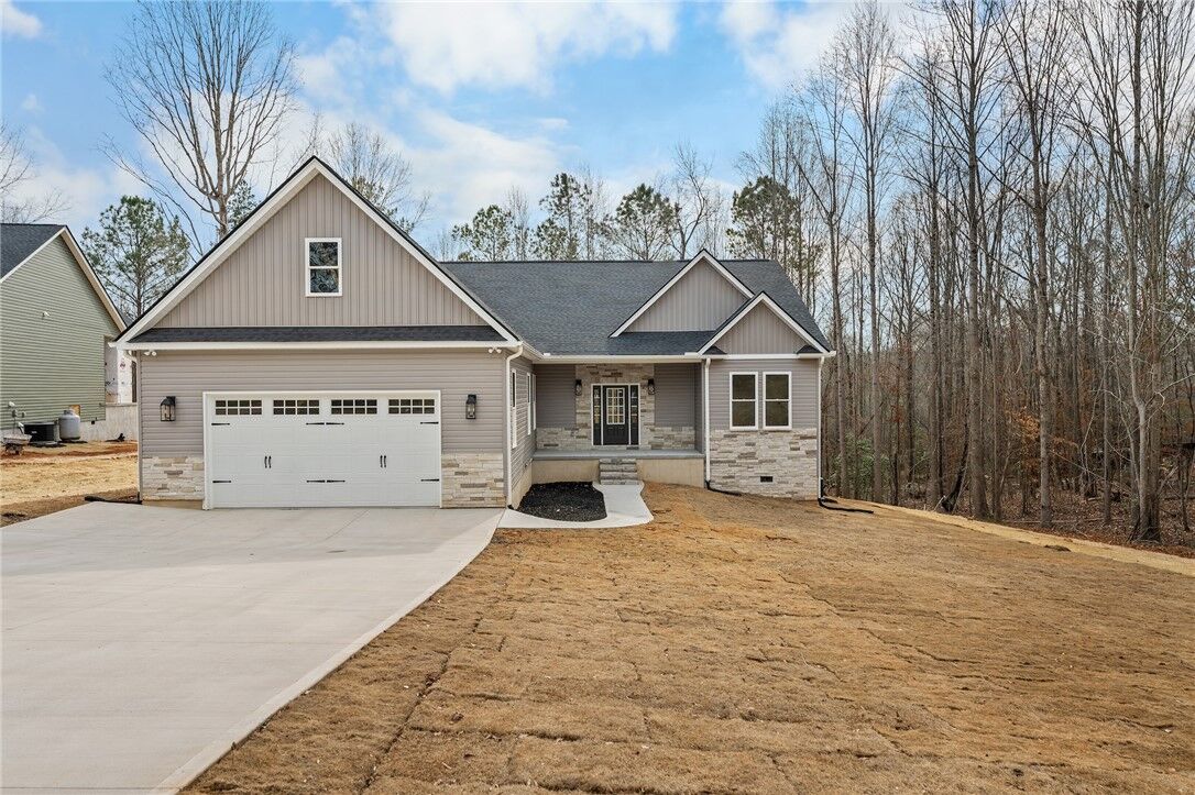 Property Photo:  339 Lone Oak Road  SC 29621 