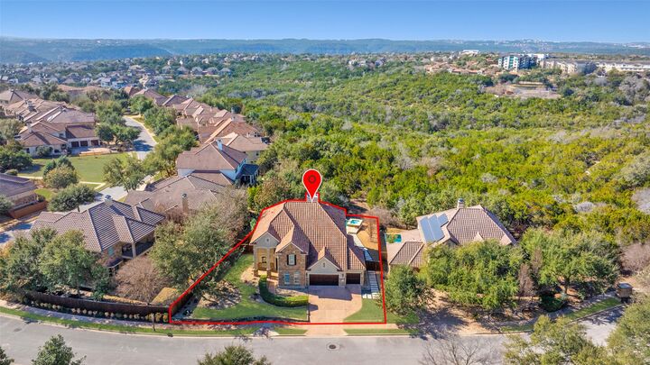 Property Photo: 808 Horseback Hollow Drive TX 78732