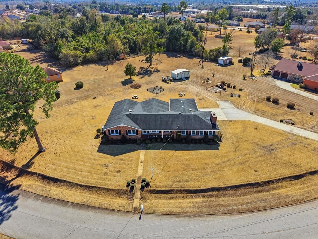 Property Photo: 2401 Greenmount GA 31705