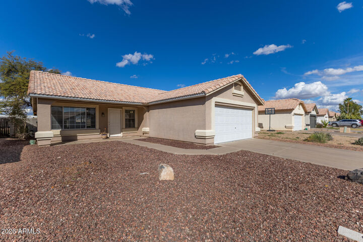 Property Photo:  472 E Harrison Street  AZ 85225 