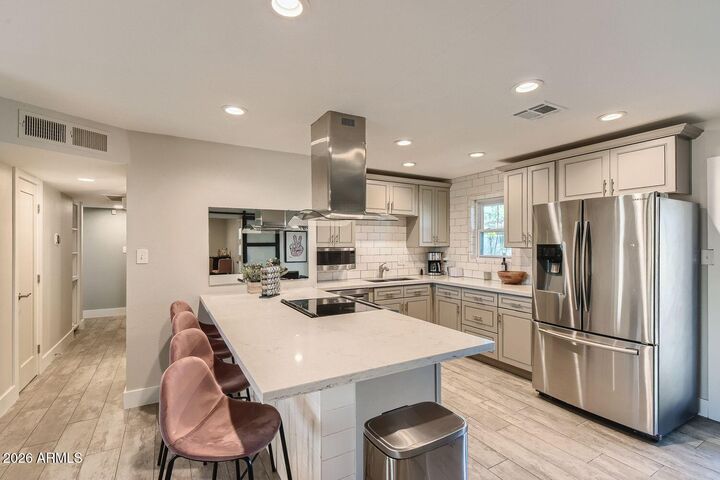 Property Photo:  925 N 79th Street  AZ 85257 