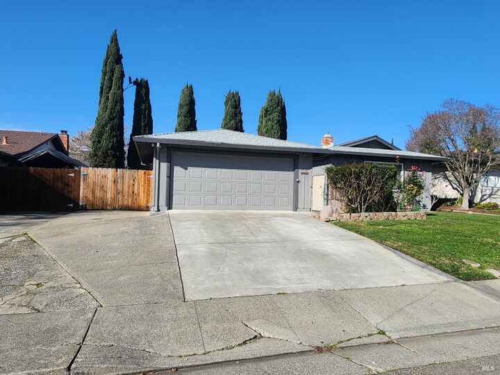 Property Photo:  2731 Orchid Street  CA 94533 
