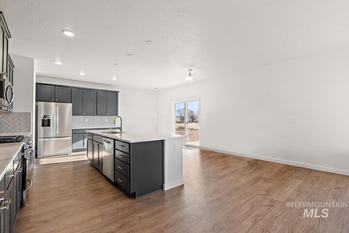 Property Photo:  10199 Bellevue Ridge St  ID 83687 