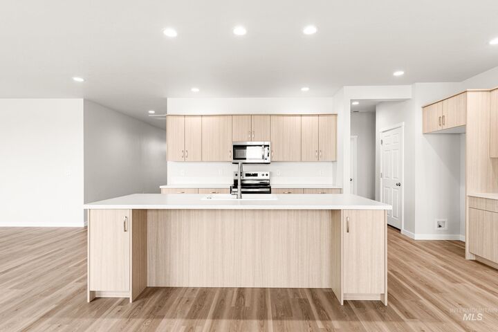 Property Photo:  17214 N Swan Springs Pl  ID 83687 