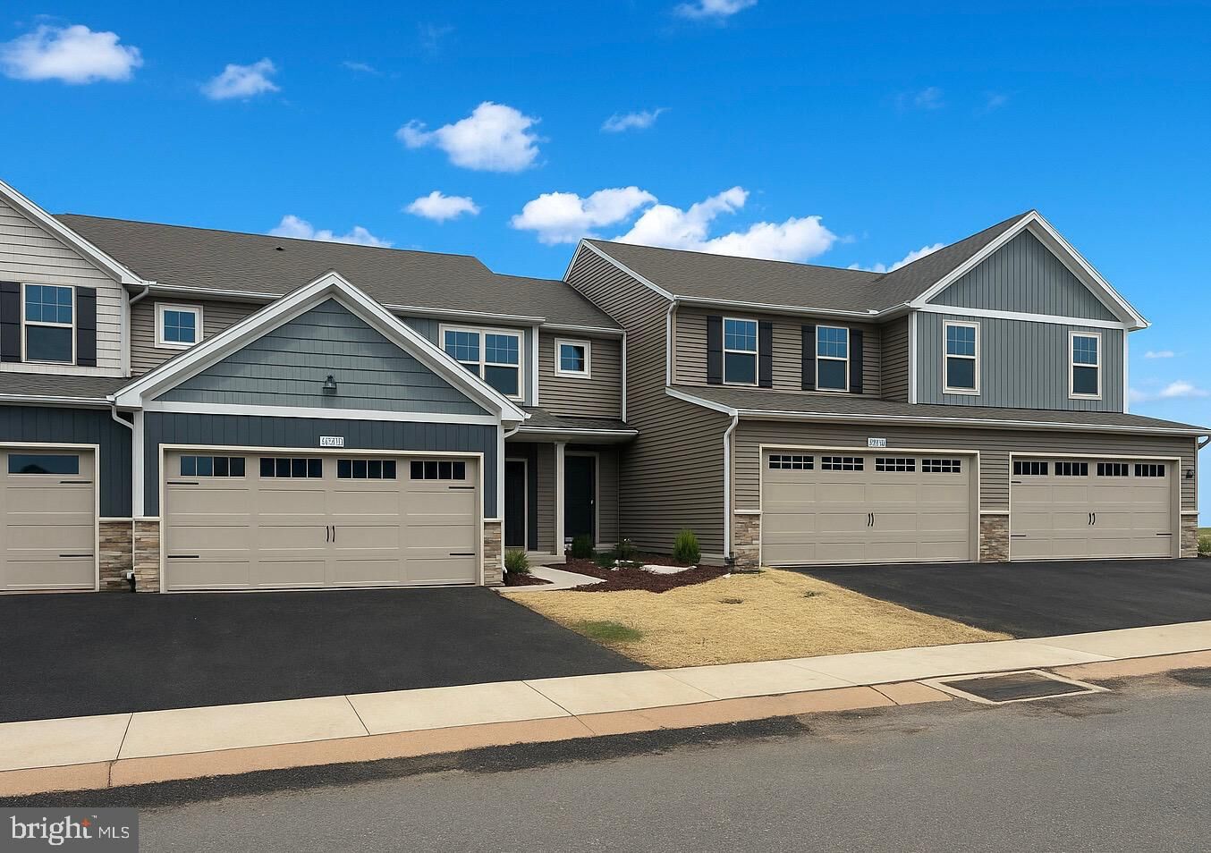 Property Photo: 7233 White Oak Blvd PA 17112