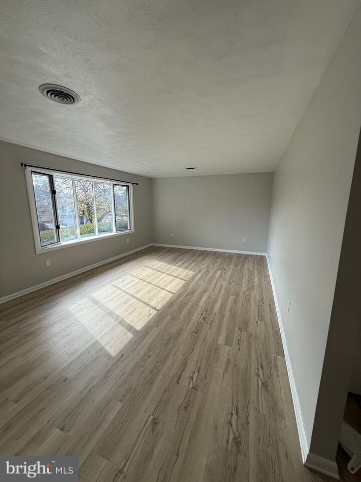 Property Photo:  2408 Swatara Street  PA 17104 