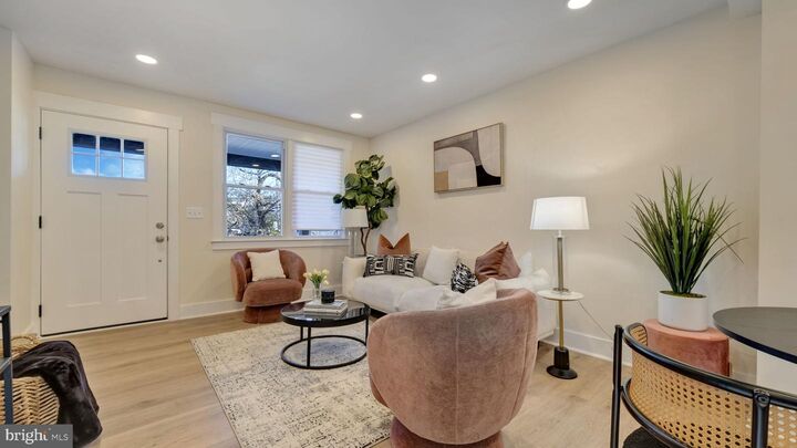 Property Photo:  5543 Central Avenue SE  DC 20019 