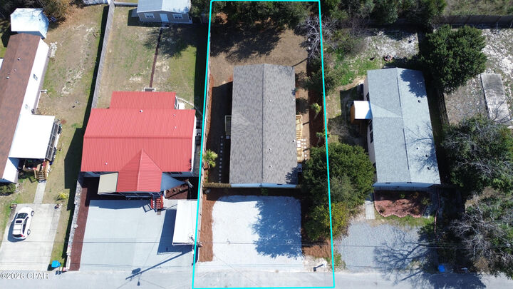 Property Photo: 126 N Vestavia Street FL 32413