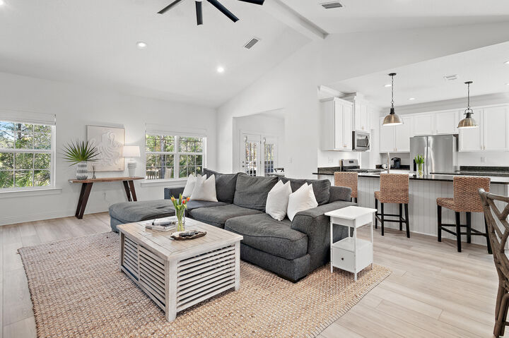 Property Photo:  288 Robert Ellis Street  FL 32459 