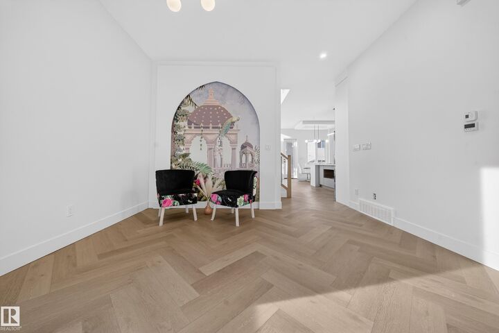 Property Photo:  132 29 Street SW  AB T6X 3E2 