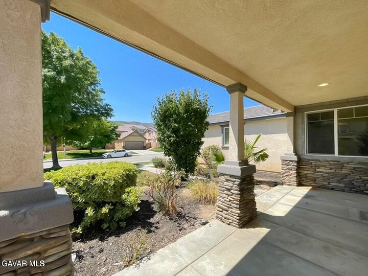 Property Photo:  6727 Miramar Lane  CA 93551 