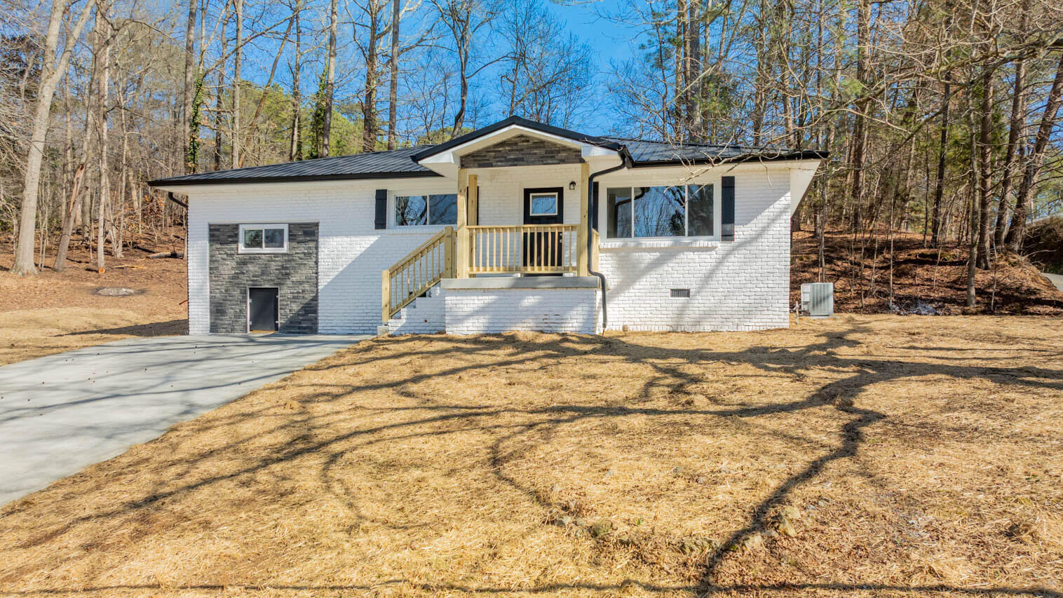 Property Photo: 600 1st Street GA 30728