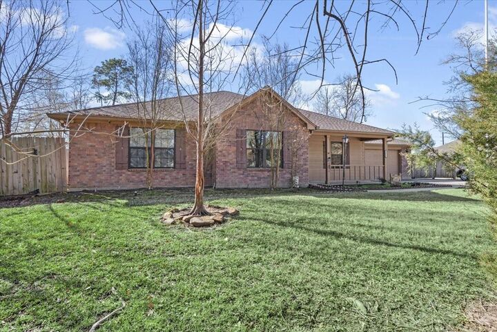Property Photo: 5815 Weisinger Drive TX 77354