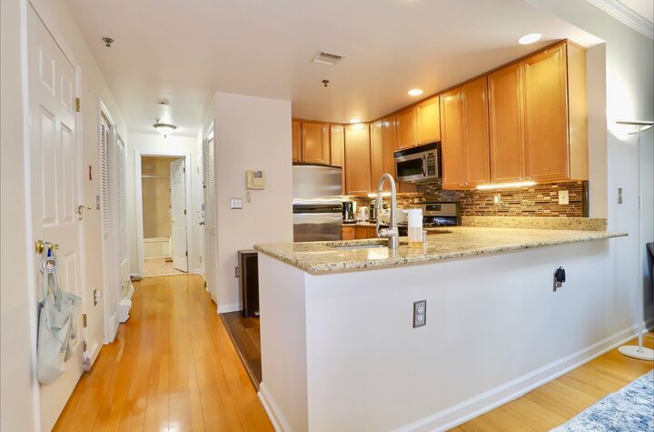 Property Photo:  515 Gregory Ave 12  NJ 07086 