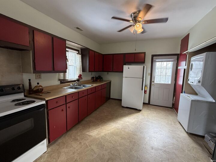 Property Photo:  405 W Hillside Drive  IN 47403 