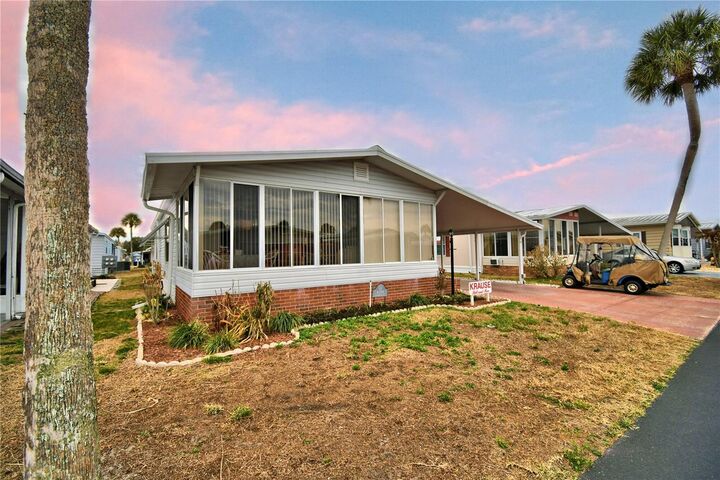 Property Photo: 4204 Cedarwood Street FL 33880