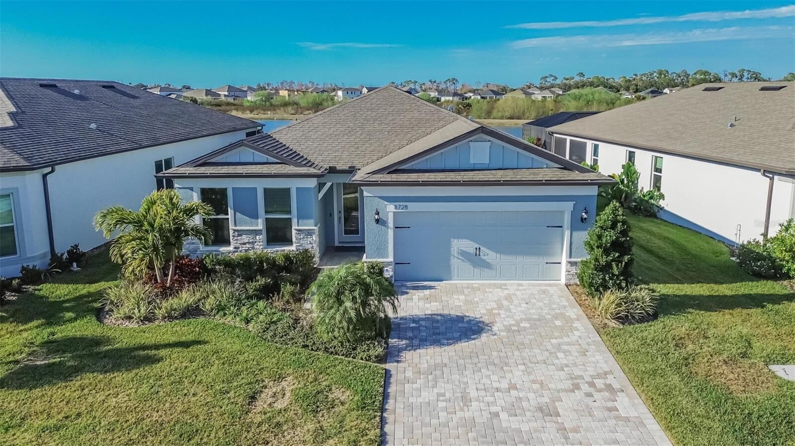 Property Photo:  8728 Coastal Key Way  FL 34219 