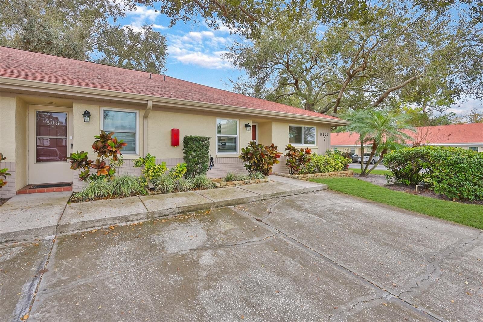 Property Photo:  2460 Northside Drive 506  FL 33761 