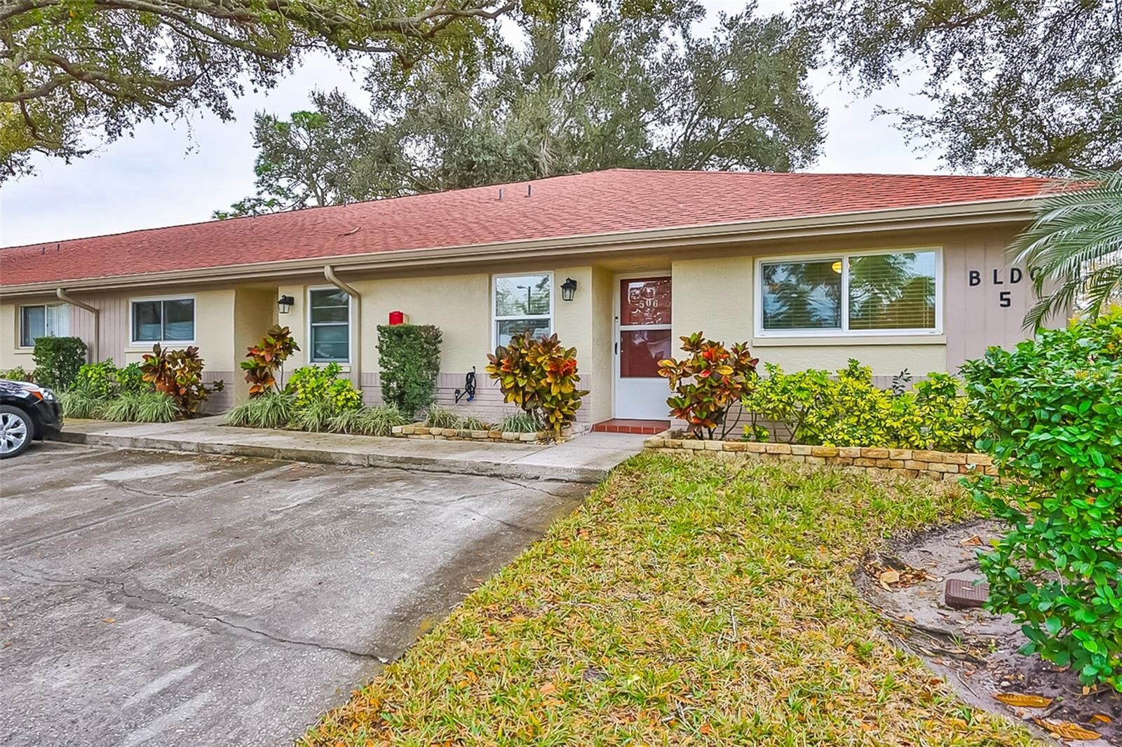 Property Photo:  2460 Northside Drive 506  FL 33761 
