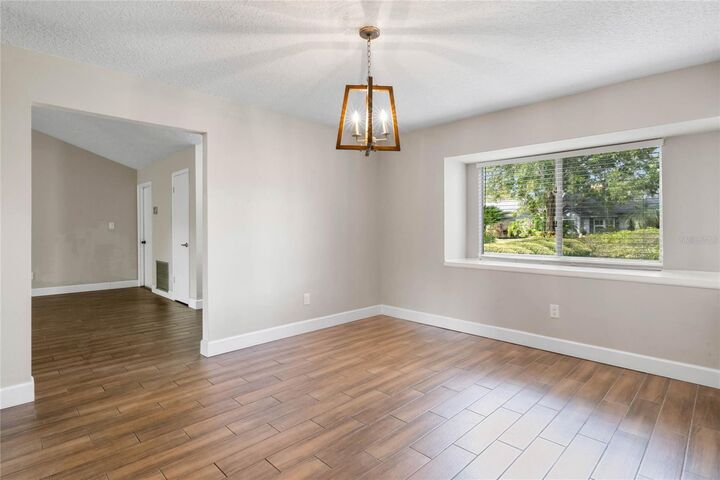 Property Photo:  385 N Crossbeam Drive  FL 32707 