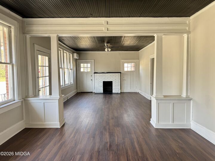 Property Photo: 2694 Cherokee Avenue GA 31204