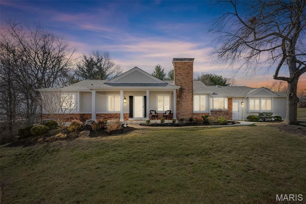 Property Photo:  15644 Hedgeford Court  MO 63017 