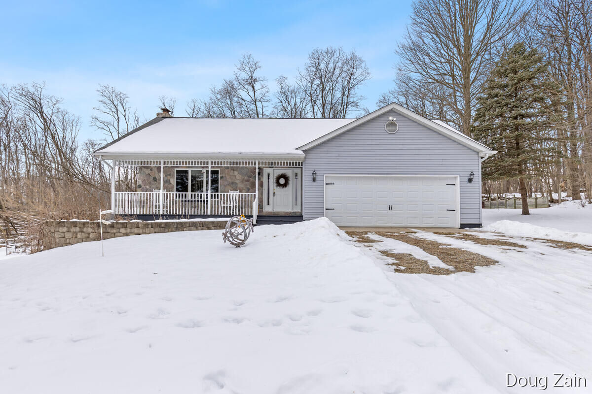 Property Photo:  5373 N Gunnell Road  MI 48821 