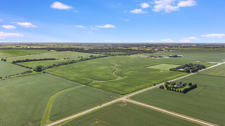 Property Photo:  1111 W Baker Road  IL 60442 