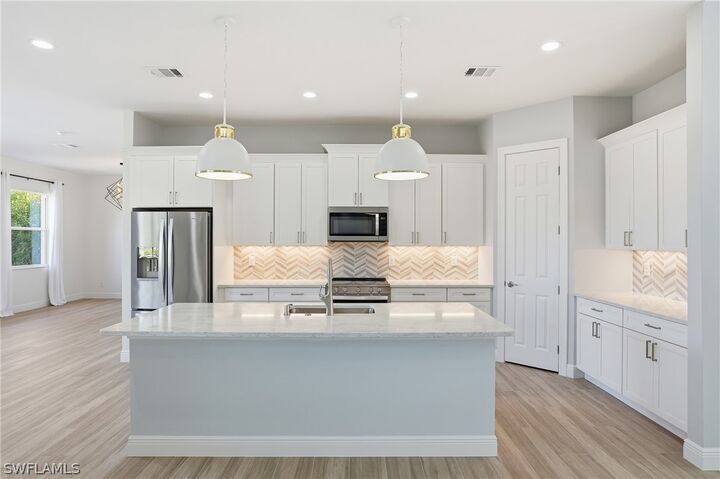 Property Photo:  3479 Ocean Bluff Court  FL 34120 