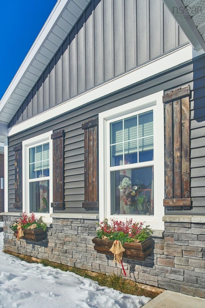 Property Photo:  22 Leaside Court  NS B0P 1T0 