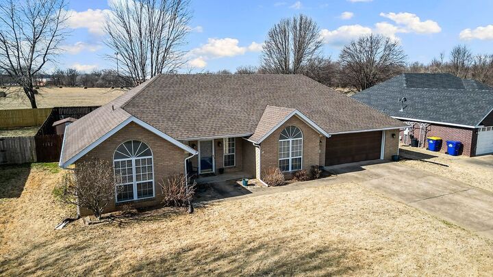 Property Photo:  310 Center Drive  AR 72745 