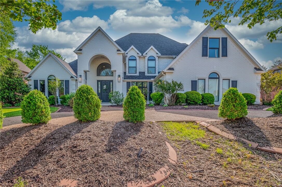 Property Photo:  11 Sherwood Drive  AR 72758 