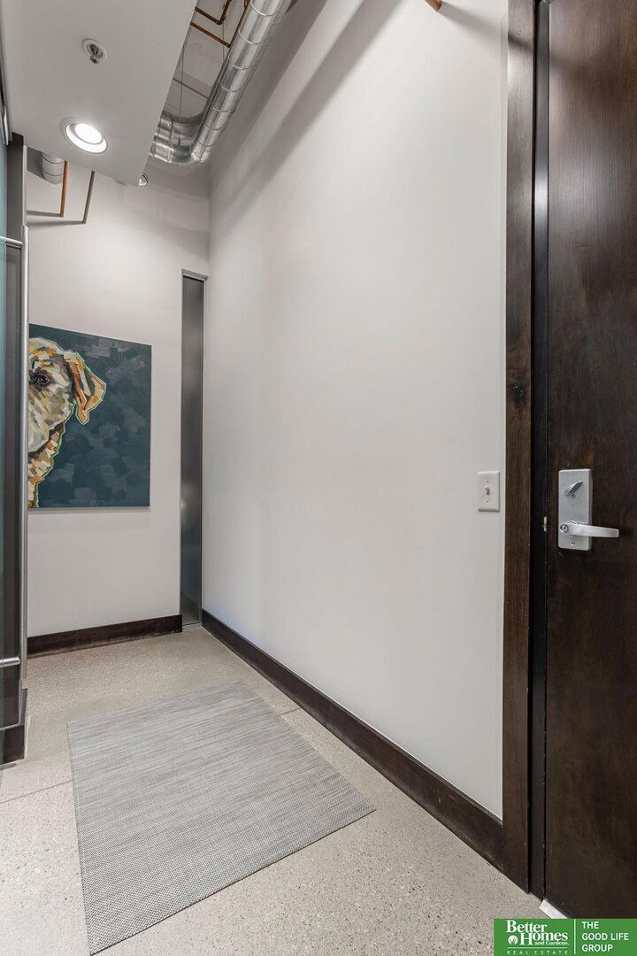 Property Photo:  1502 Jones Street 403  NE 68102-9999 