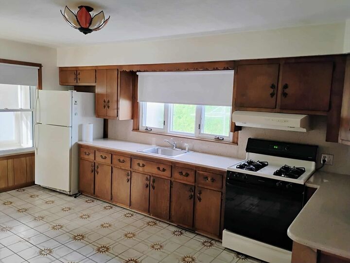 Property Photo:  56 Weston  MA 01095 