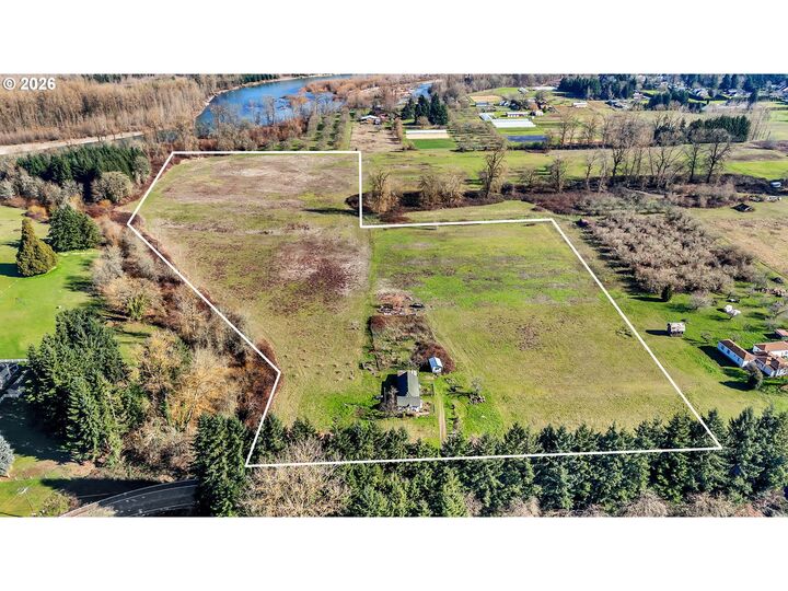 Property Photo:  1125 E Beacon Dr  OR 97404 