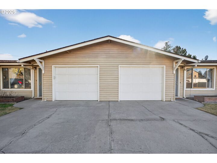 Property Photo:  2412 SW Wickiup Ave  OR 97756 