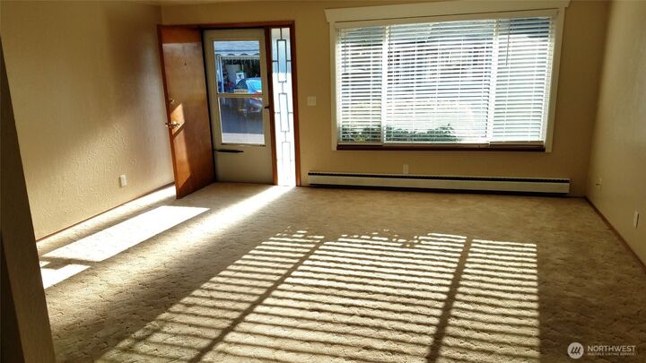 Property Photo:  1507  Wright Avenue  WA 98390 