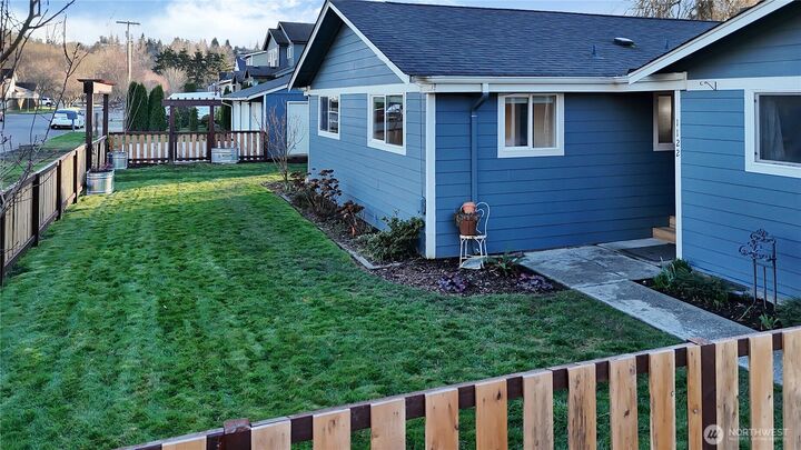 Property Photo:  1122  13th Street SW  WA 98371 