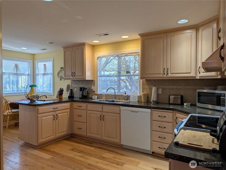 Property Photo:  508  Jefferson Street  WA 98531 